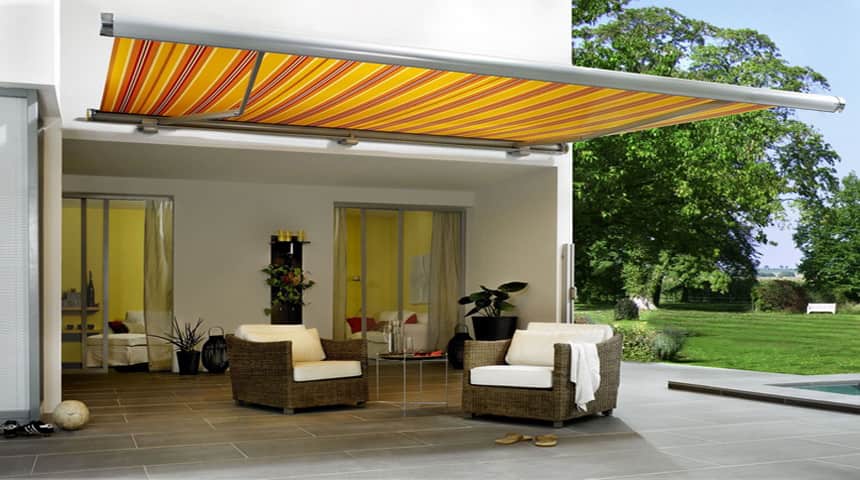Classic open arm awning
